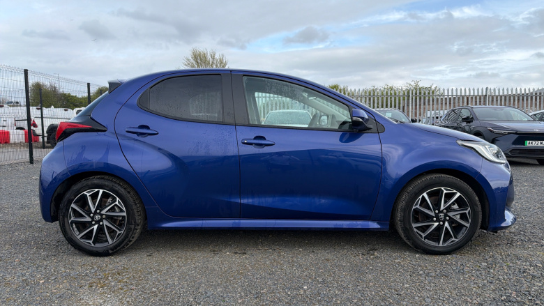 Toyota Yaris 1.5 Hybrid Design 5dr CVT Hybrid Hatchback